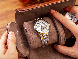 Strong and durable metal snap